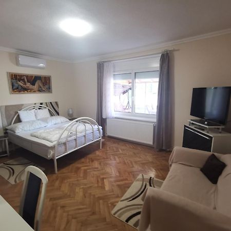 Tini Apartman Balatonfüred Екстериор снимка